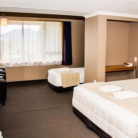 Fiordland Hotel Te Anau Ngoại thất bức ảnh