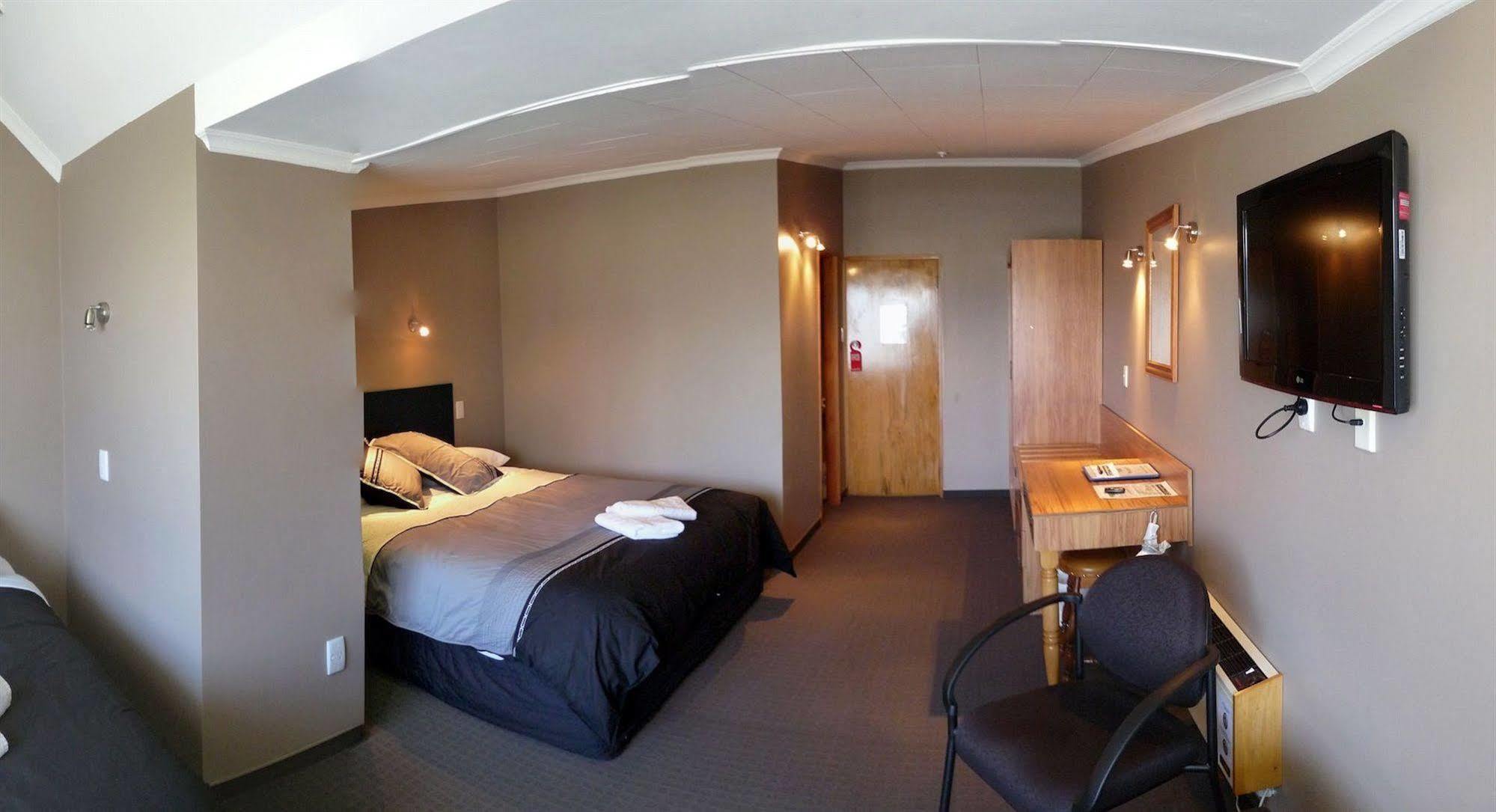 Fiordland Hotel Te Anau Ngoại thất bức ảnh